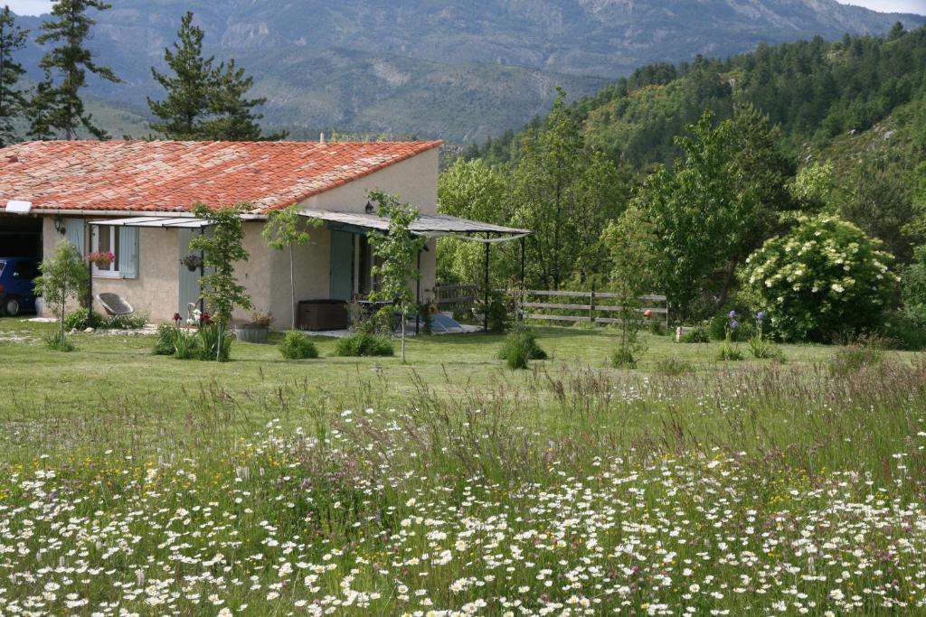 Les Hauts De L'Escoulaou Castellane Room photo